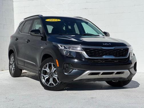 2023 Kia Seltos EX