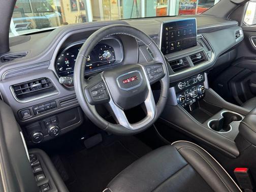 Summit White 2024 GMC Yukon SLT
