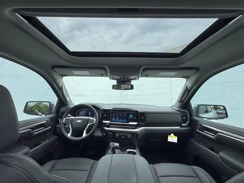 Polar White Tricoat 2026 Chevrolet Silverado 1500 LTZ