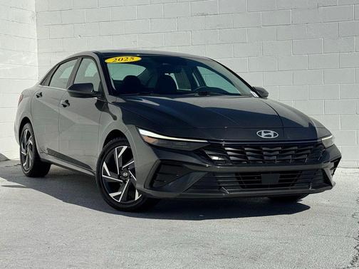 Gray 2025 Hyundai ELANTRA SEL