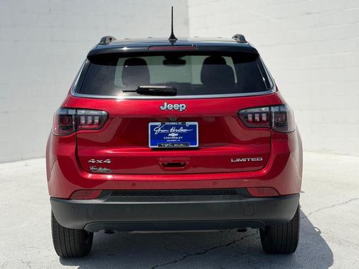 Red Hot Pearlcoat 2025 Jeep Compass Limited