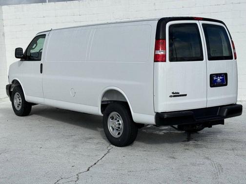 2025 Chevrolet Express 2500 Work Van