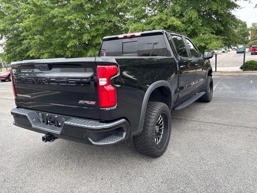 Black 2023 Chevrolet Silverado 1500 ZR2