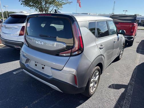 2023 Kia Soul LX