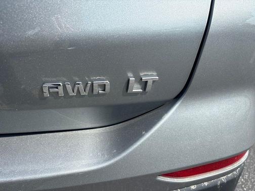 Sterling Gray Metallic 2024 Chevrolet Equinox 1LT