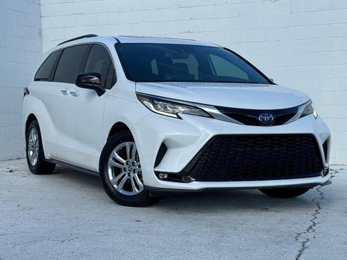 2023 Toyota Sienna XSE