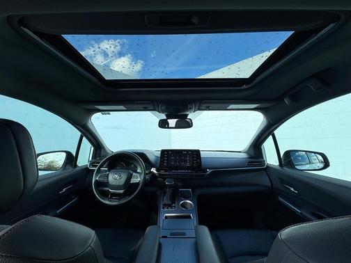 2023 Toyota Sienna XSE