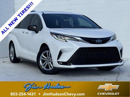 2023 Toyota Sienna XSE