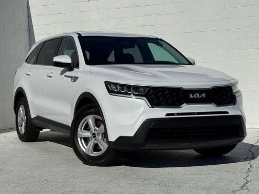2023 Kia Sorento LX