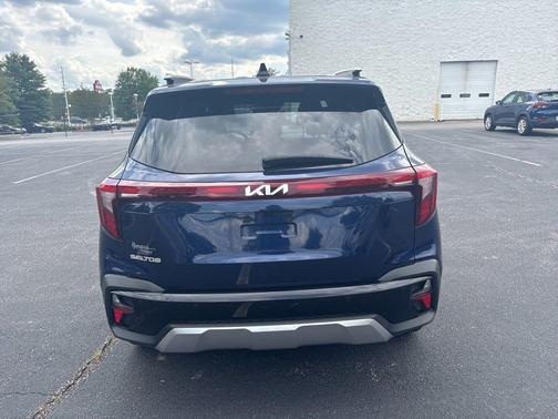 Dark Ocean Blue 2025 Kia Seltos EX