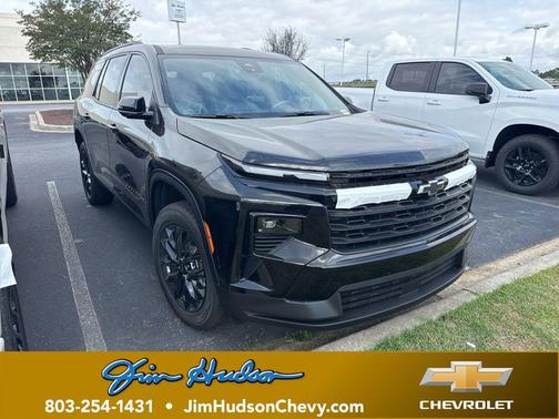 Mosaic Black Metallic 2026 Chevrolet Traverse LT