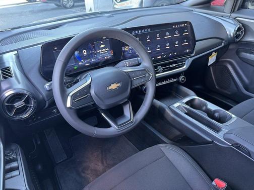 2026 Chevrolet Equinox EV LT 1