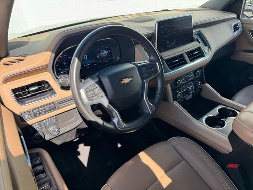 Black 2024 Chevrolet Suburban Premier