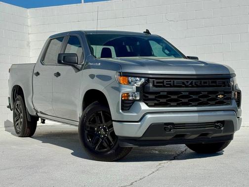 2025 Chevrolet Silverado 1500 Custom