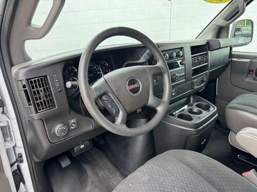 Summit White 2021 GMC Savana 2500 Work Van