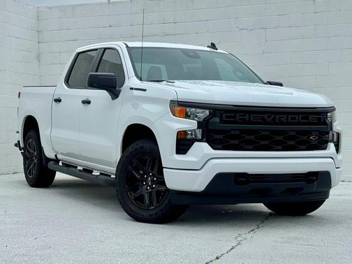 2025 Chevrolet Silverado 1500 Custom