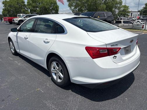Summit White 2019 Chevrolet Malibu 1LS