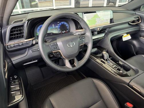2025 Toyota Crown XLE