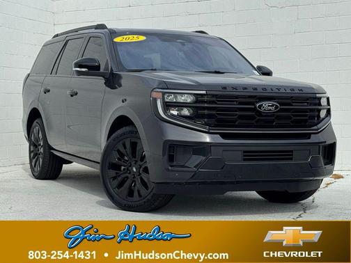 Dark Matter Gray Metallic 2025 Ford Expedition Platinum