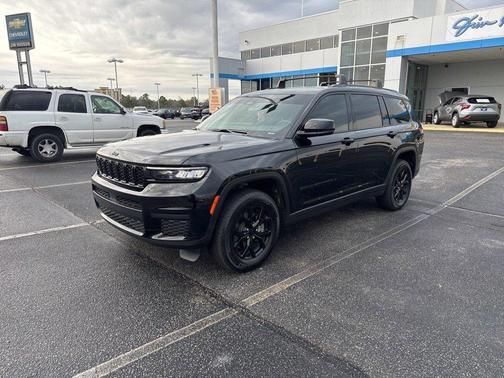 2025 Jeep Grand Cherokee L Laredo