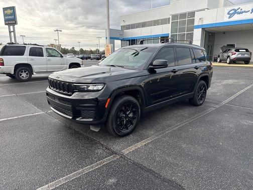 2025 Jeep Grand Cherokee L Laredo