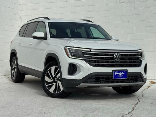 2024 Volkswagen Atlas 2.0T SE w/Technology 4MOTION