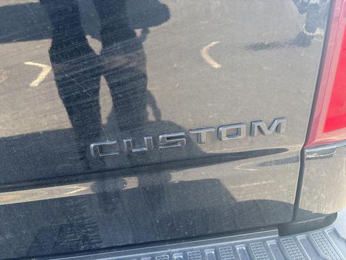 2022 Chevrolet Silverado 1500 Limited Custom