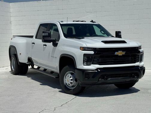 Summit White 2026 Chevrolet Silverado 3500 WT