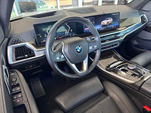 White Metallic 2025 BMW X5 PHEV xDrive50e