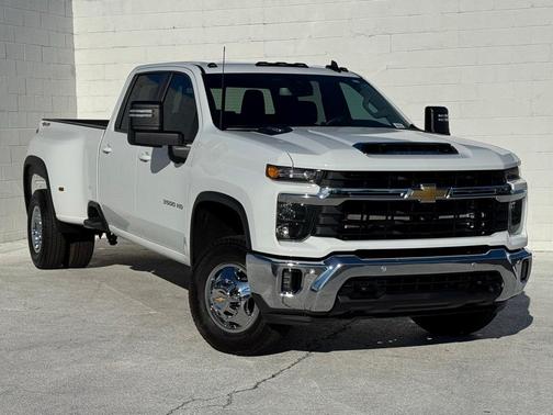 2026 Chevrolet Silverado 3500 LT
