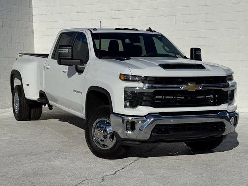 2026 Chevrolet Silverado 3500 LT