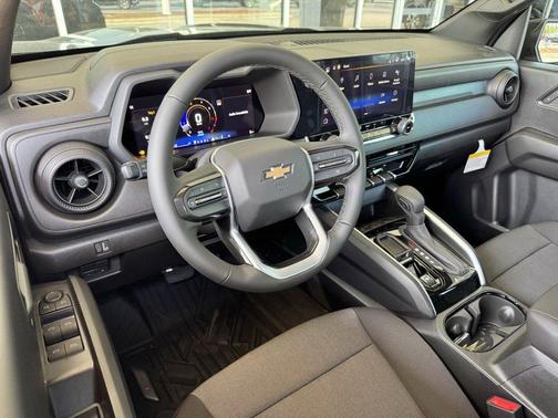 2025 Chevrolet Colorado WT