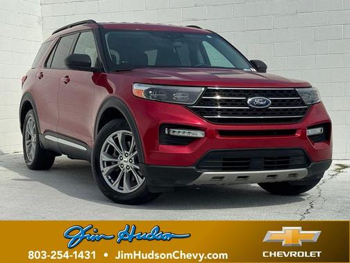 Rapid Red Metallic Tinted Clearcoat 2022 Ford Explorer XLT
