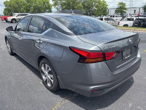 Gun Metallic 2019 Nissan Altima 2.5 S