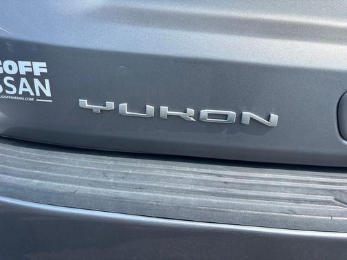 Satin Steel Metallic 2022 GMC Yukon SLT
