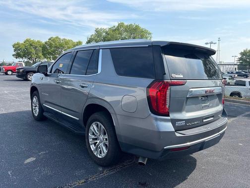 Satin Steel Metallic 2022 GMC Yukon SLT