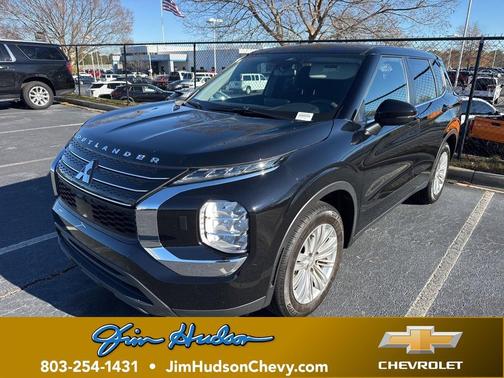 2024 Mitsubishi Outlander ES