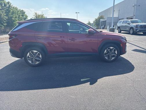 Ultimate Red 2025 Hyundai TUCSON SEL