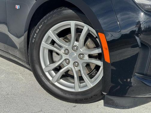 2023 Chevrolet Camaro 1LS