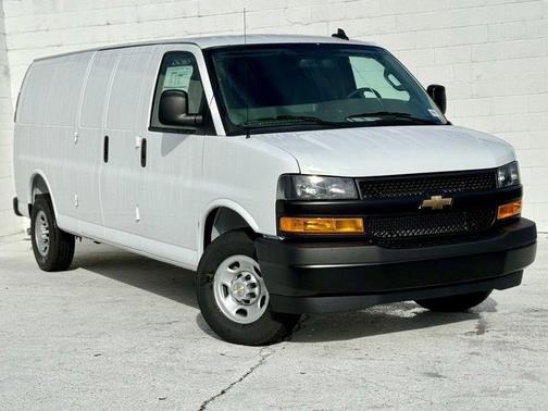 2025 Chevrolet Express 2500 Work Van