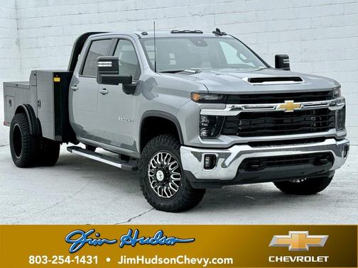 2025 Chevrolet Silverado 3500 LT