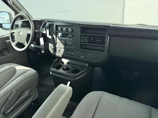 2025 Chevrolet Express 2500 Work Van