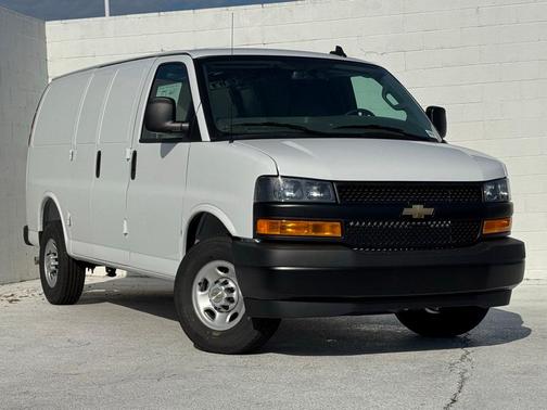 2025 Chevrolet Express 2500 Work Van