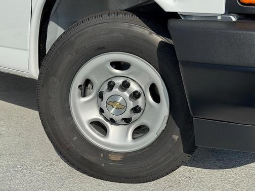 2025 Chevrolet Express 2500 Work Van