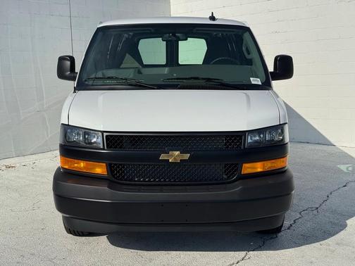 2025 Chevrolet Express 2500 Work Van