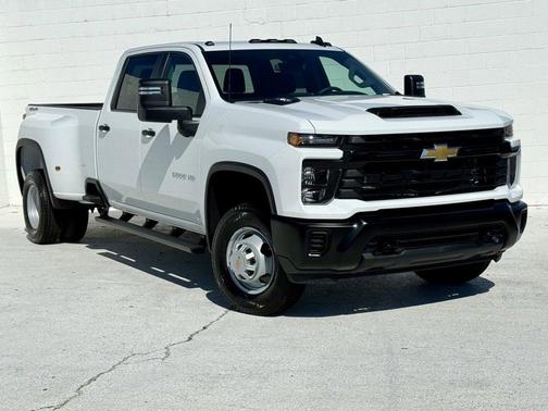 2026 Chevrolet Silverado 3500 WT