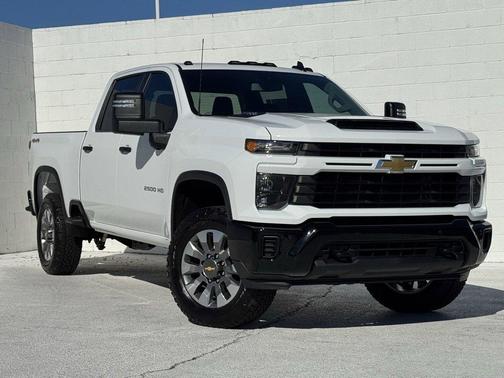 2026 Chevrolet Silverado 2500 Custom