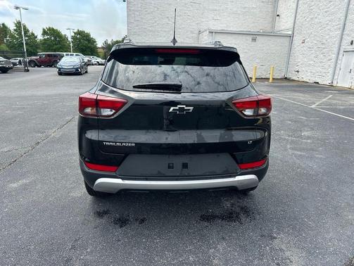 Mosaic Black Metallic 2023 Chevrolet Trailblazer LT