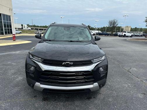 Mosaic Black Metallic 2023 Chevrolet Trailblazer LT