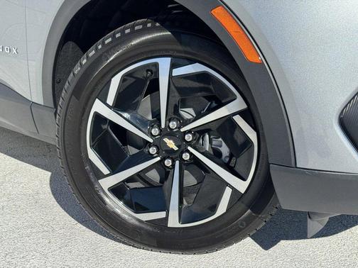 2026 Chevrolet Equinox EV LT 1